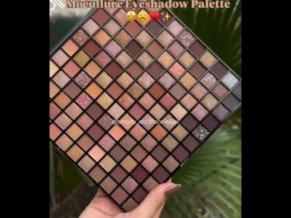 Eye shadow pallet