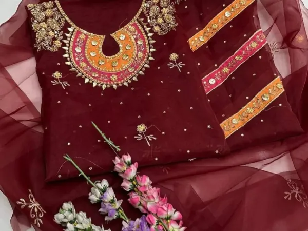 *Product Name*: Maroon Embroidered 3-Piece Suit Set for Eid & Weddings *Product Description*:
